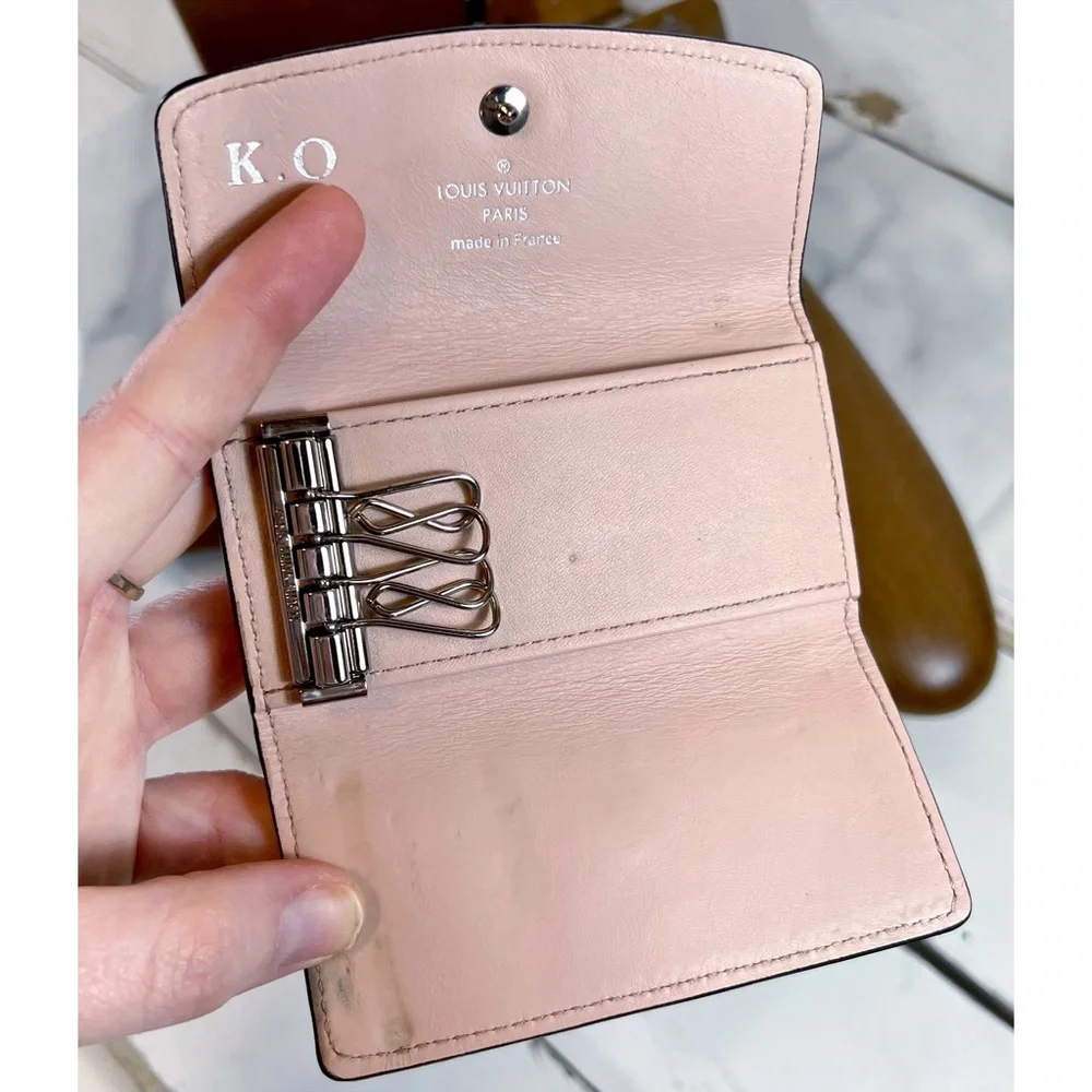 Louis Vuitton Rare “Mahina” Baby Pink Leather Key Cles